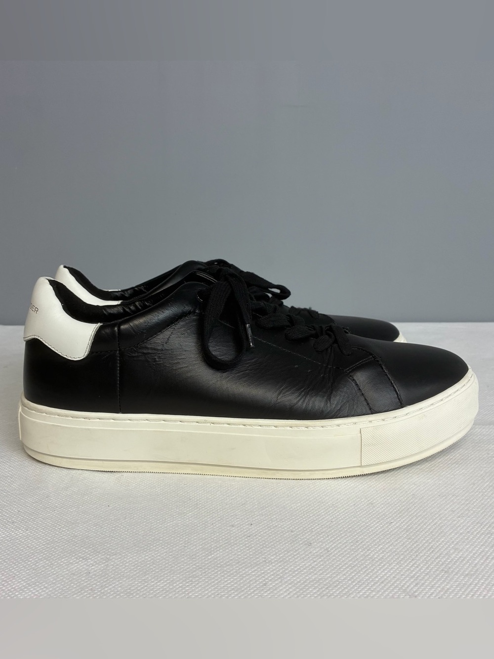 Kurt Geiger London Mens Laney Leather Lace Up Sneakers Sz EU44.5/US 11.5 Black